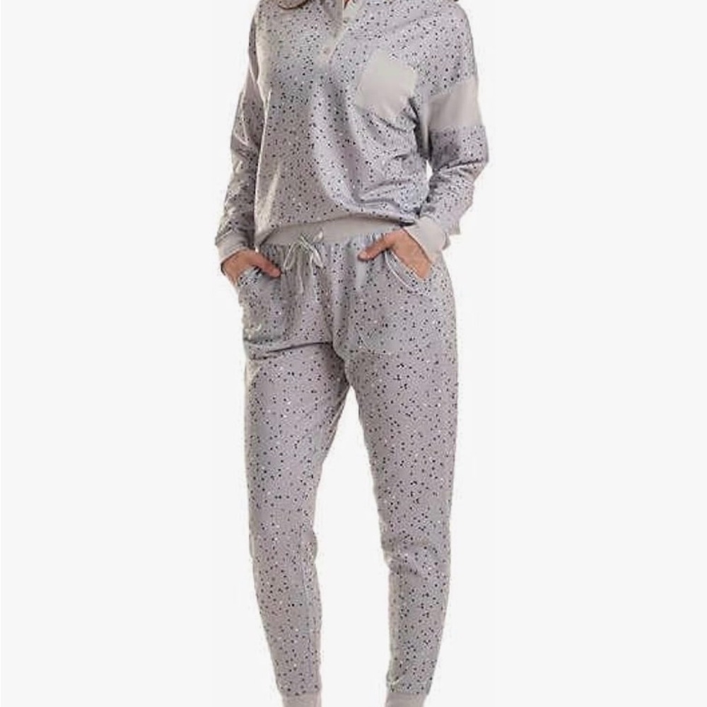 Splendid Gray Starry Pajama Set